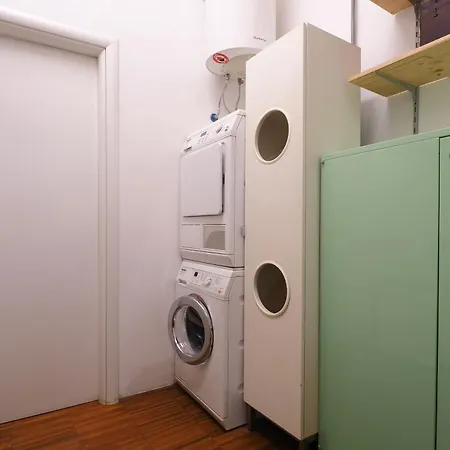 Primopiano - Messina Lejlighed Milano