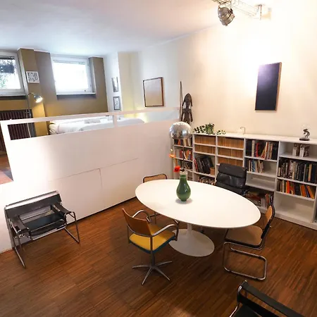 Primopiano - Messina Lejlighed Milano