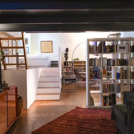 Primopiano - Messina Lejlighed Milano