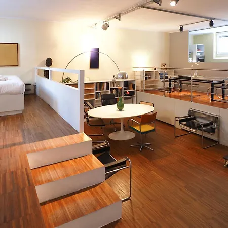 Primopiano - Messina Lejlighed Milano